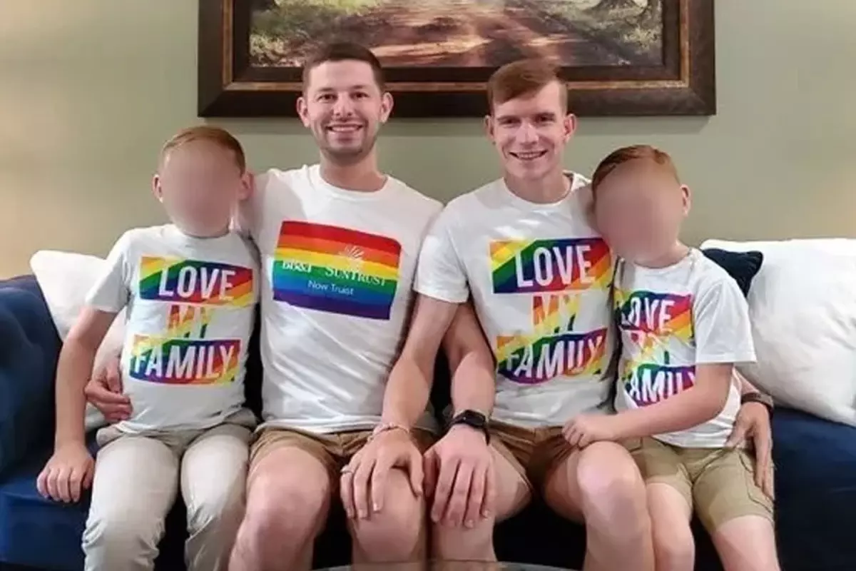 ABD'de eşcinsel bir çift, çocuklarına cinsel istismardan 100 yıl hapis cezası aldı