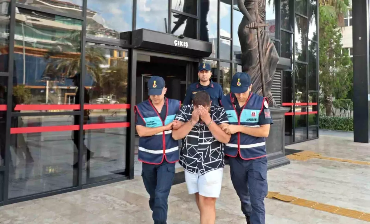 Alanya'da Orman Yangını Çıkaran Şüpheli Yakalandı