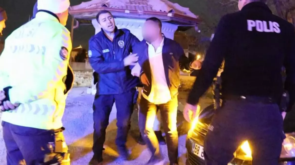 Alkollü sürücüden polislere tehdit