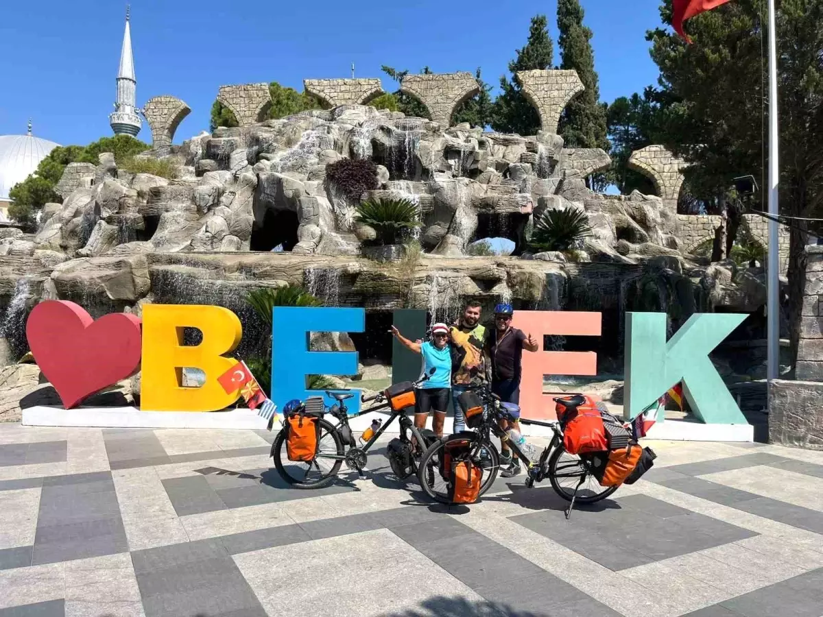 Alman Çift, İddia Uğruna 6 Bin Km Bisikletle Türkiye'ye Geldi