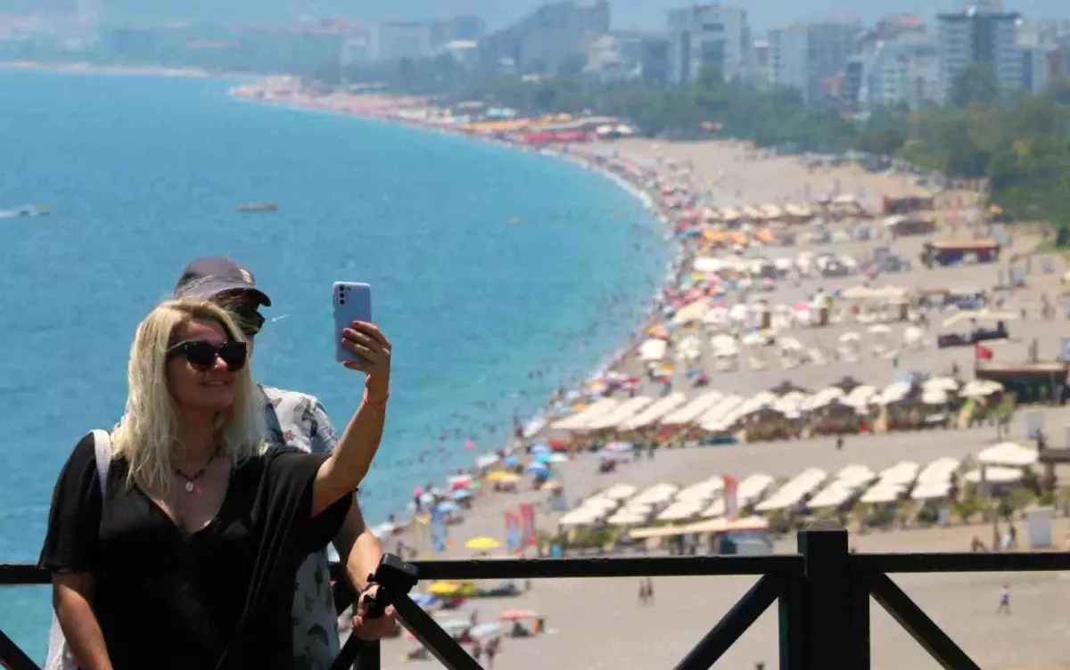 Antalya, 2024'te Rekor Turist Ağırladı