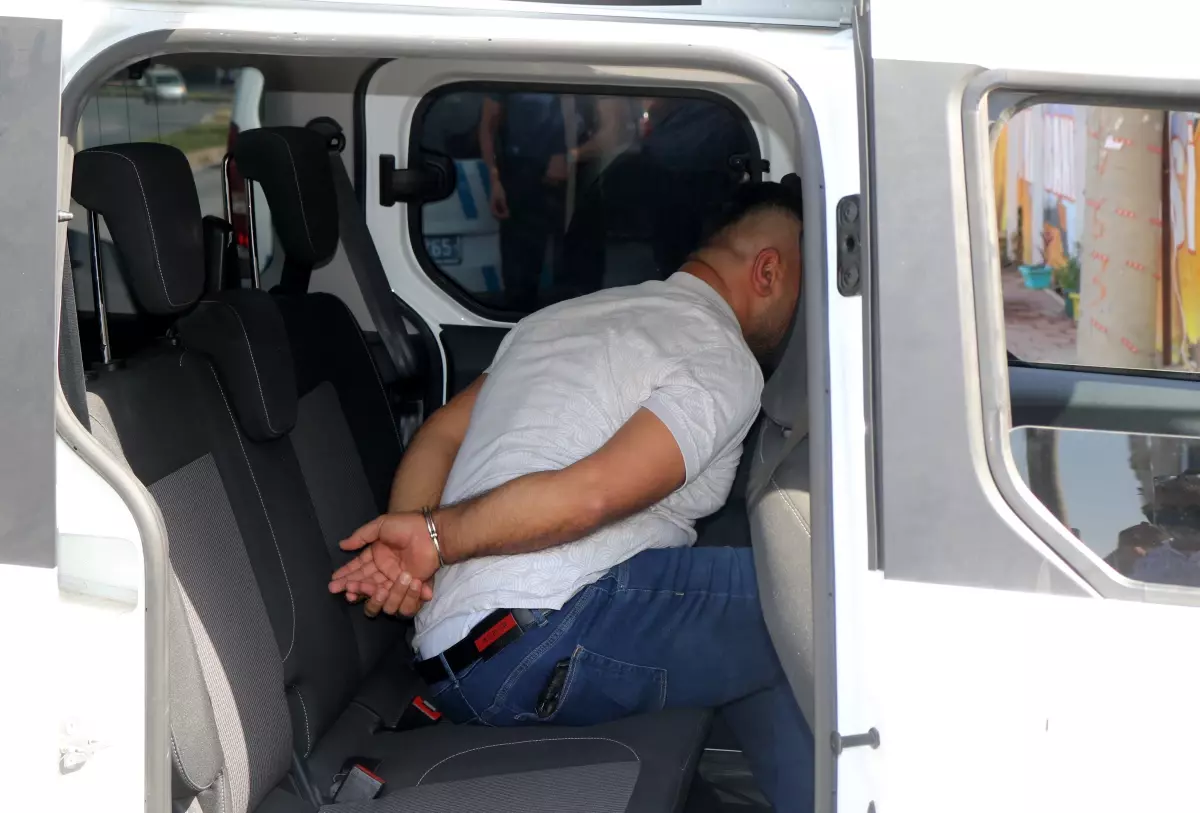 Antalya'da Kasten Yaralamadan Hapis Cezası Olan Taksi Şoförü Yakalandı
