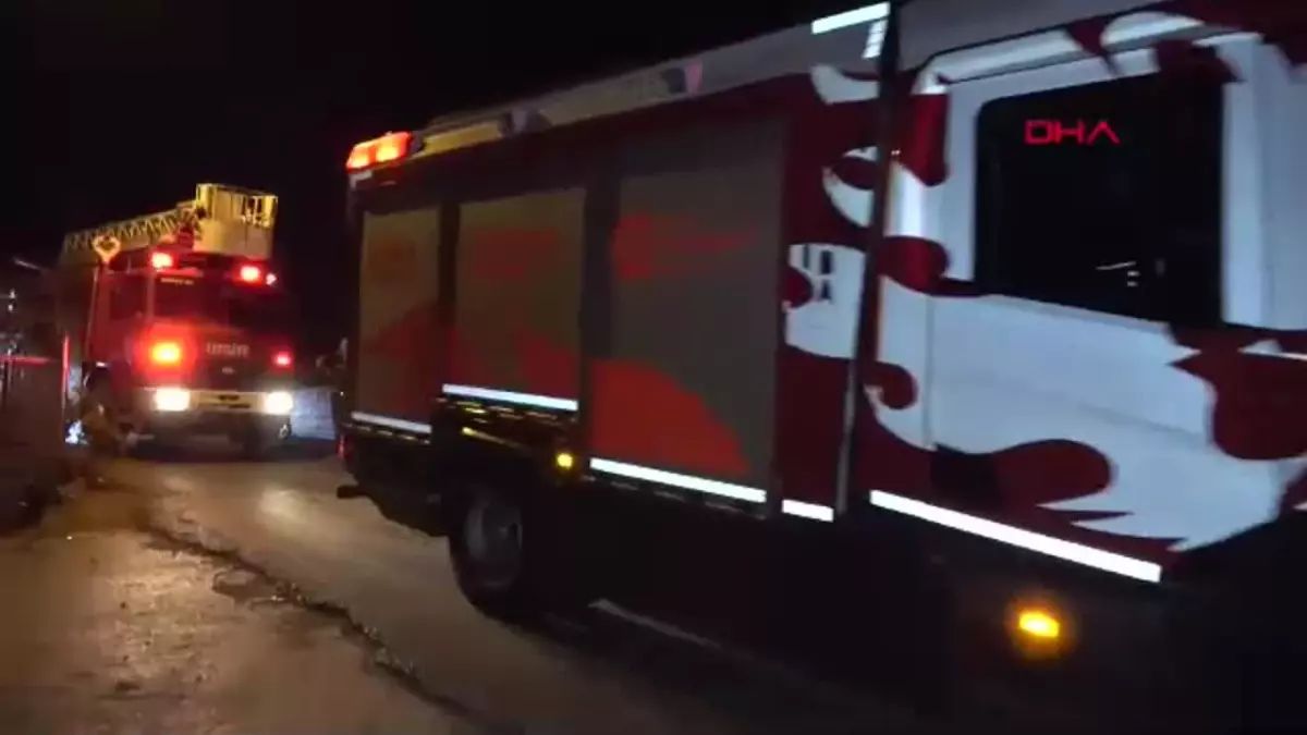 Antalya'da Kaza: Araç Bariyerlere Çarptı, Kanala Uçtu