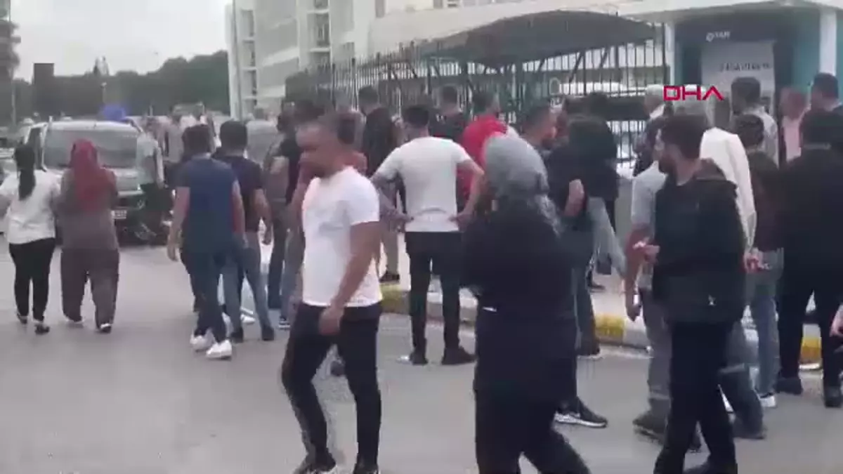 Antalya'da Motosiklet Kazası: İki Genç Hayatını Kaybetti