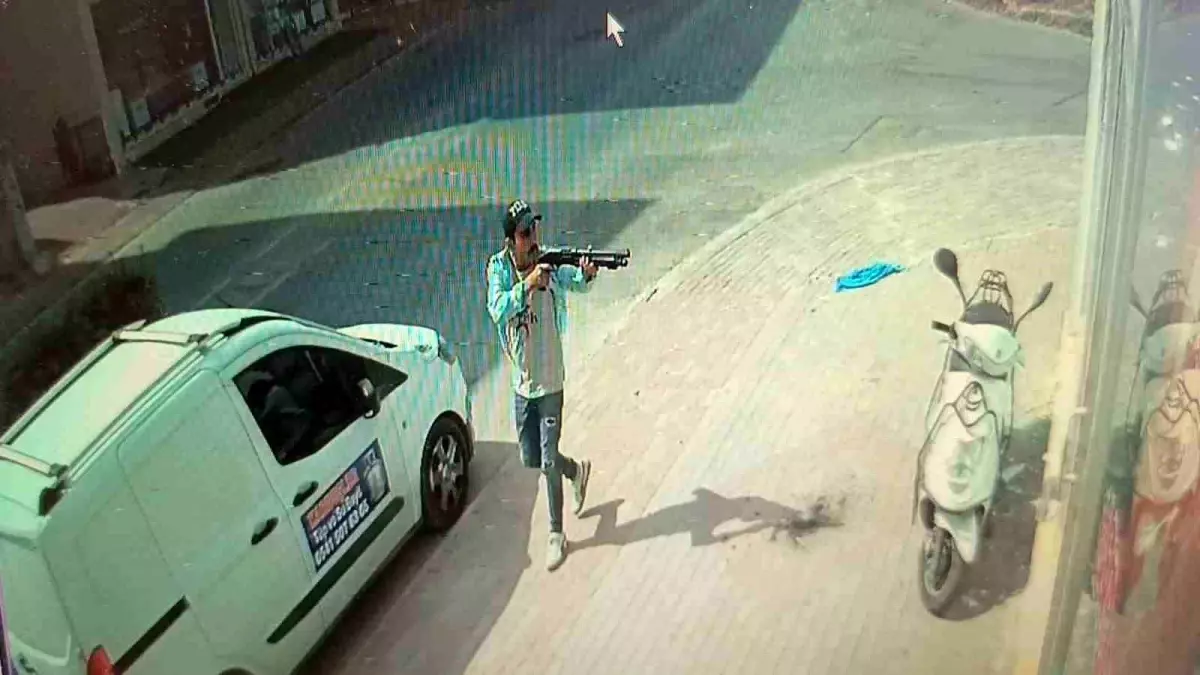 Antalya'da Tüp Bayisine Pompalı Tüfekle Saldırı