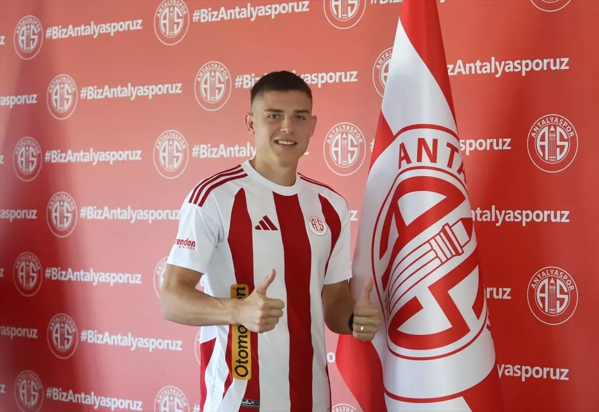 Antalyaspor, Oleksandr Petrusenko ve Abdurrahim Dursun'u Transfer Etti
