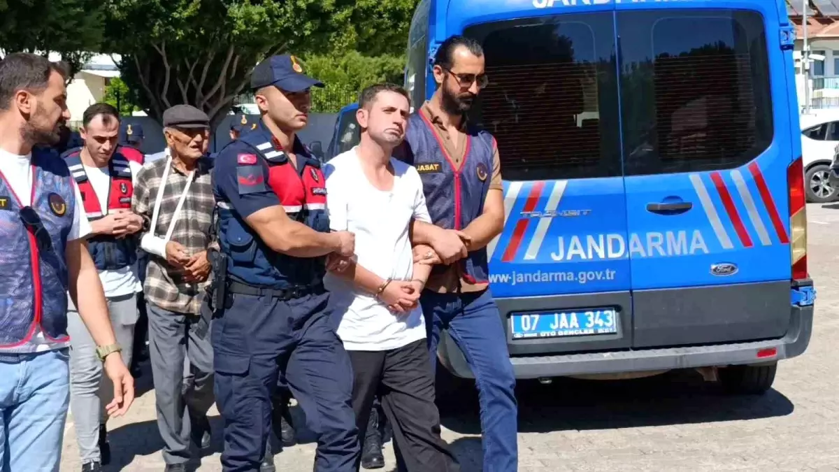 Arazi Anlaşmazlığı Kavgasında Dede ve Torun Tutuklandı