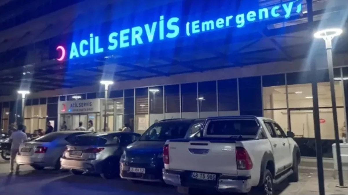 Düğünde ortalık karıştı, gelin ve damat dahil çok sayıda kişi hastanelik oldu