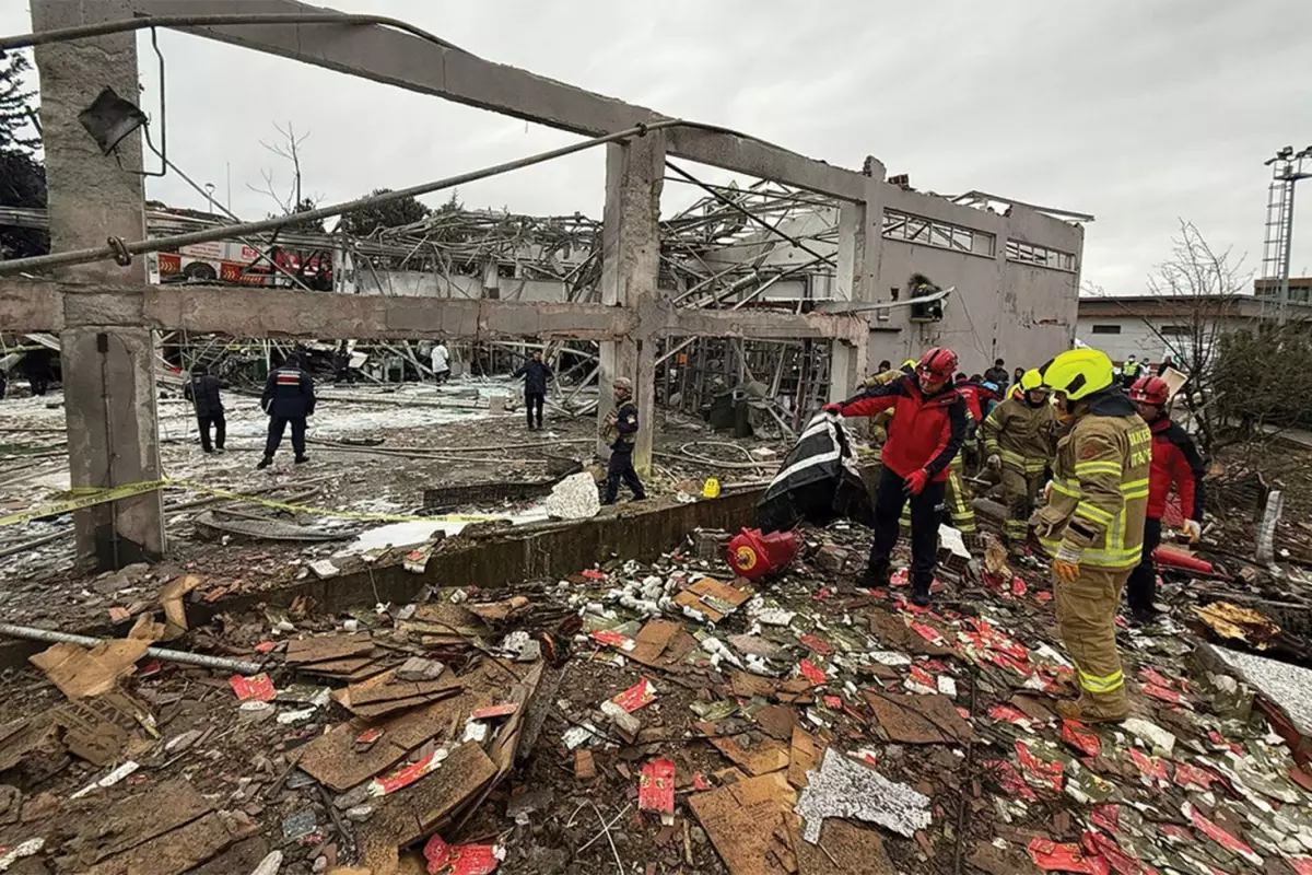 Fabrika patlamasında hayatını kaybedenlerin kimliği belli oldu