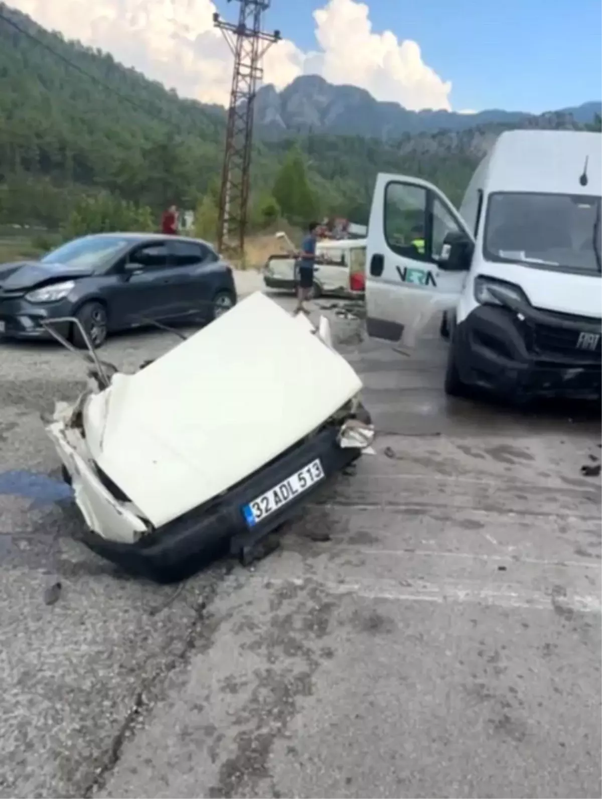 Isparta-Antalya Karayolu'nda 7 Kişi Yaralandı
