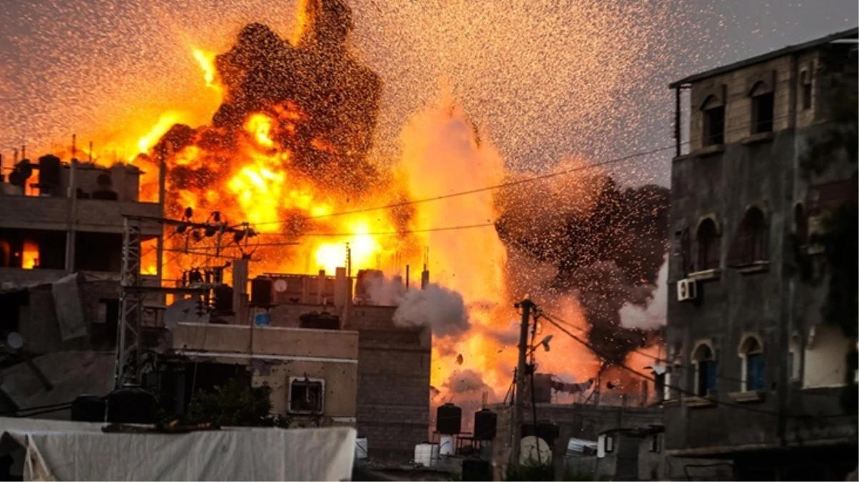 İsrail mülteci kampındaki eve saldırdı: 5 Filistinli can verdi