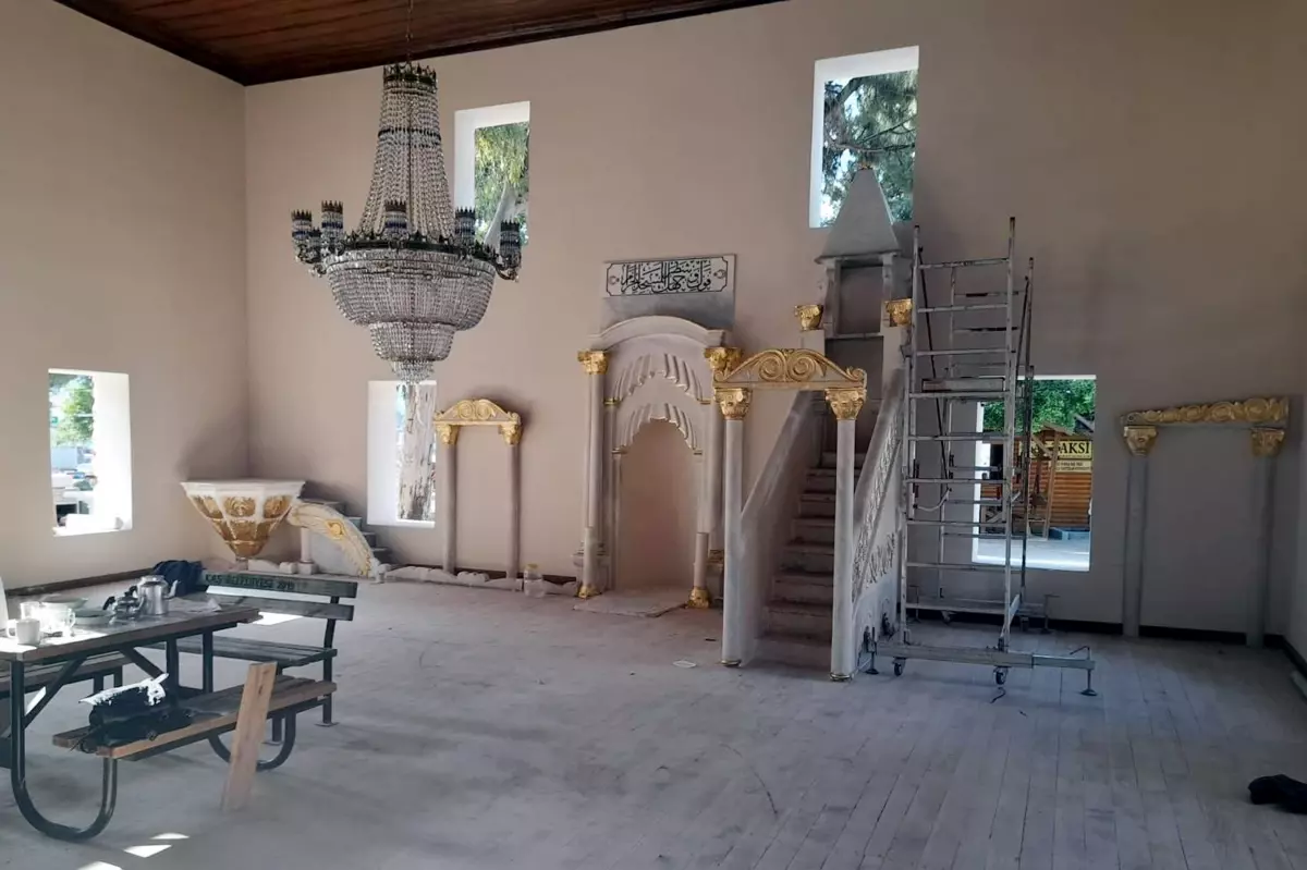 Kaş'taki Süleyman Çavuş Camisi Restorasyonunda Hatalar Ortaya Çıktı