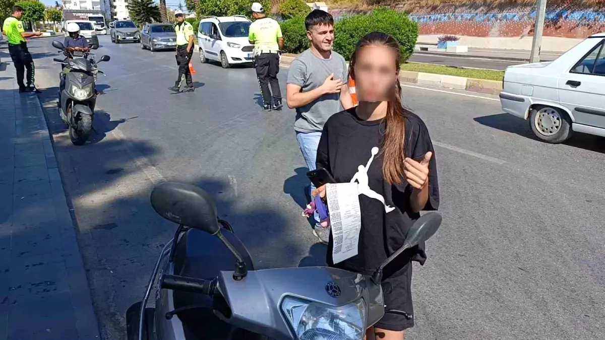 Manavgat'ta Trafik Denetiminde Genç Kıza Cezalar Kesildi
