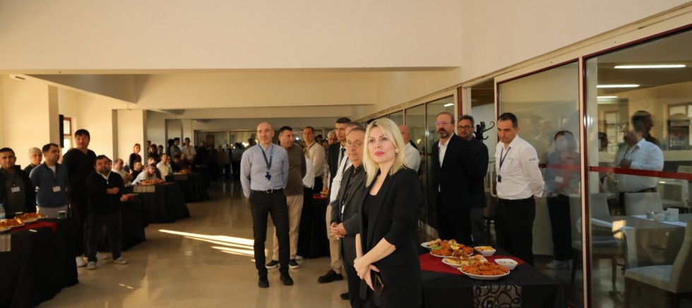 Rektör Özkan engelli çalışanlarla buluştu 