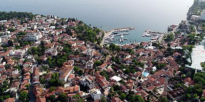 83 Seçmen, 3 muhtar adayı için oy kullanacak 