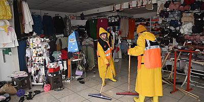 AFAD GÖNÜLLÜLERİ ANTALYA’DA İŞBAŞINDA