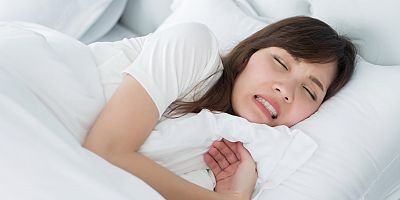 Duruş bozukluklarının sebebi diş sıkma olabilir