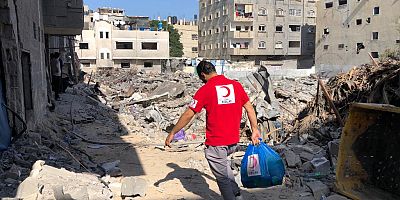 GAZZE’DE İNSANİ DRAM SÜRÜYOR