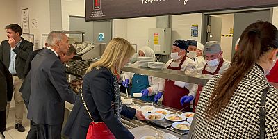 GÜNAYDIN ŞEHİR HASTANESİ PERSONELİ İLE İFTAR YAPTI