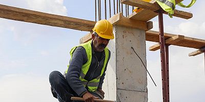 Günlüğü 3 bin liraya inşaat işçisi bulunamıyor