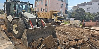 Kepez’de asfalt çalışması sürüyor