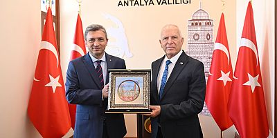 KKKTC MECLİS BAŞKANI ZORLU TÖRE’DEN VALİLİK ZİYARETİ