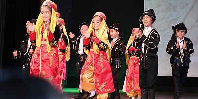 Konyaaltı kreşlerinin minikleri kep attı