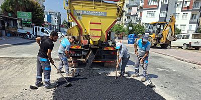Konyaaltı’nda yollar onarılıyor 