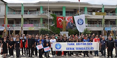 Öğretmenlerden şiddete karşı eylem