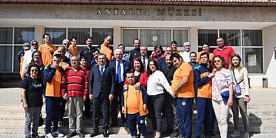 OTİZMLİ ÇOCUKLAR SANATLARINI KONUŞTURDU