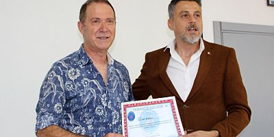 Sümer Ezgü, Kumluca'da söyleşiye katıldı