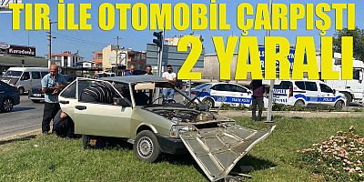 TIR ile otomobil çarpıştı