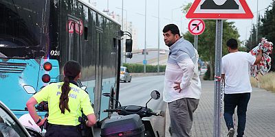 Yolcunun bacağı teker altında kaldı